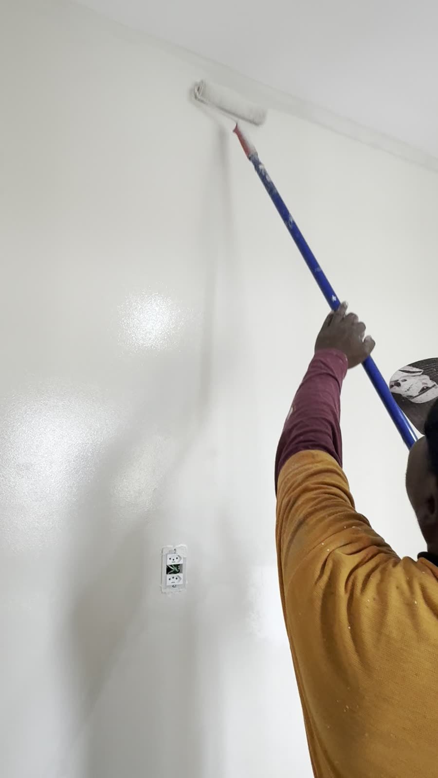 Pintura de parede interna residencial em Jundiaí pela RMT
