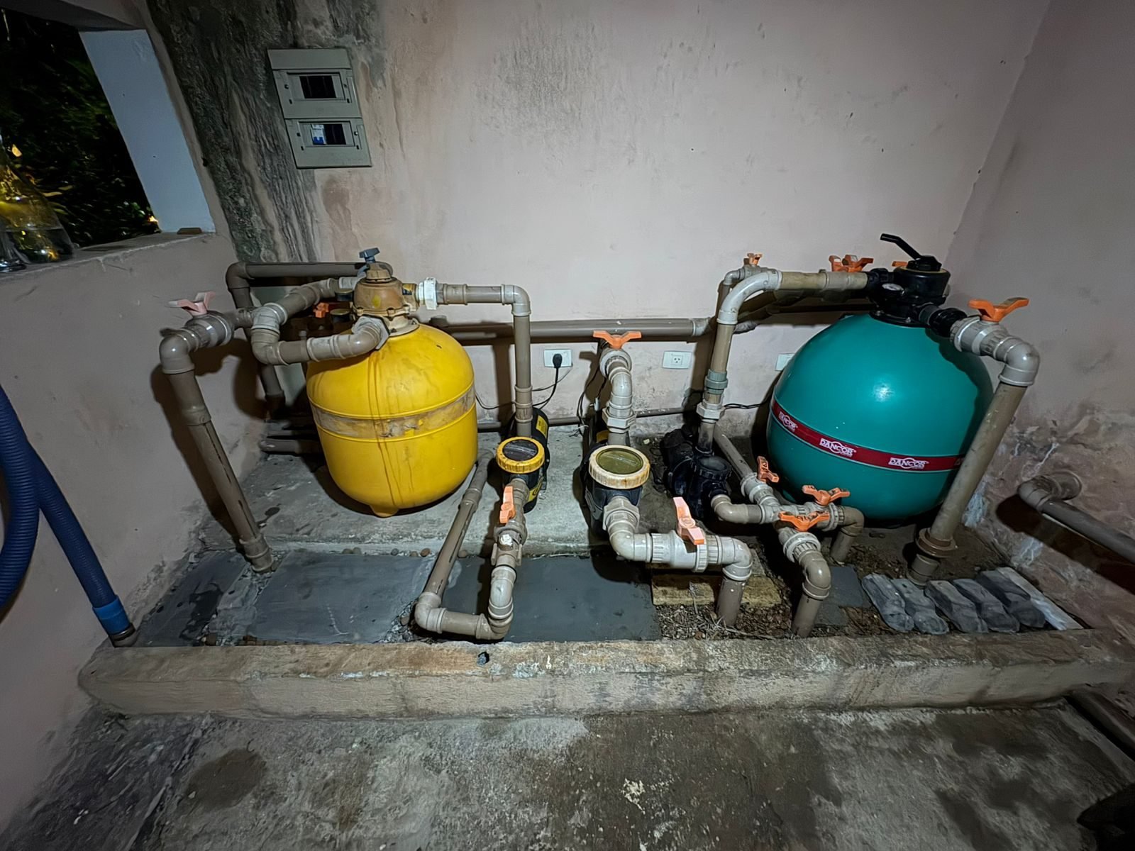 Casa de máquinas de piscina instalada pela rede RMT